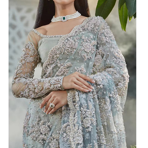 Robe de soirée indienne et pakistanaise faite à la main pour femme, longueur ras du sol, avec volants modernes, grandes tailles, coupe professionnelle à col halter - Product Image 6