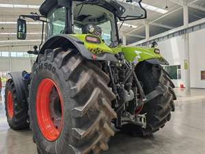 Tractor usado de alta calidad Claas 2504, 250hp, 4WD Tractores agrícolas Maquinaria agrícola En stock Entrega rápida a la venta - Product Image 4