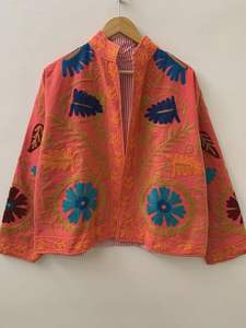 Chaqueta corta de terciopelo suave con bordado Suzani, estilo gitano, chaqueta tribal, chaqueta hippie chic, chaqueta boho cálida, regalo para ella. - Product Image 3