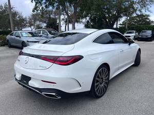 Mercedes-Benz CLE 300 4MATIC 2024 prêt à être expédié - Product Image 2