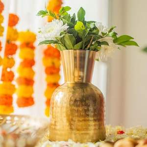 Florero de latón de calidad superior, Decoración de mesa de lujo moderna, oficina, hogar, maceta de boda elegante versátil, Metal de perfil bajo - Product Image 1