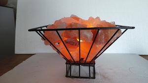 Lampes de sel de l'Himalaya sculptées en matériaux organiques, réglables, avec morceaux de sel, vente en gros - Product Image 3