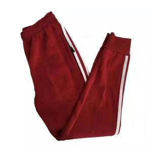 Estilo Cómodo 2024 Transpirable Nuevo estilo OEM Nuevo diseño Venta al por mayor Tela forrada Hombres Pantalones de chándal con tamaño de color personalizado - Product Image 1