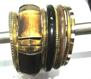 Bracelet de mode en os en laiton rayé Bracelets de bijoux de mode Bracelets de haute qualité pour dames Bracelets de bijoux à la main Prix d'usine - Product Image 1