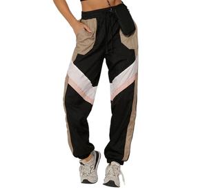 Conjunto Deportivo de Moda 2026, Chándal de Alta Calidad al por Mayor, Chaqueta Cortavientos con Cremallera, Conjunto Deportivo de Nailon con Logotipo Personalizado para Mujer - Product Image 5