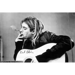 Póster de Nirvana con Kurt Cobain fumando y tomando la guitarra para decoración de pared - Product Image 3