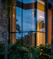 Casa Moderna de Lujo de Una Planta con Estructura de Acero y Diseño de Sala de Estar en Voladizo, Ideal para Zonas Turísticas o Residencias