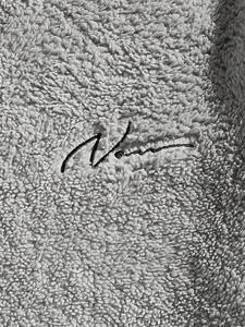 Sweat à capuche Tie dye avec des couleurs vives et un procédé de teinture écologique conçu pour les marques de mode jeunes et la distribution en gros - Product Image 2