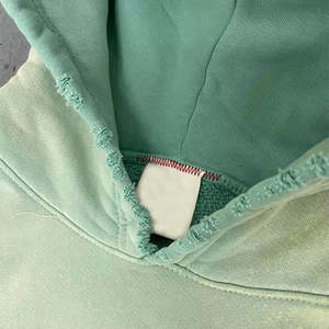 Sweat-shirt à capuche épais en coton pur personnalisé pour homme 2026 avec impression DTG, effet délavé et perforé - Product Image 4