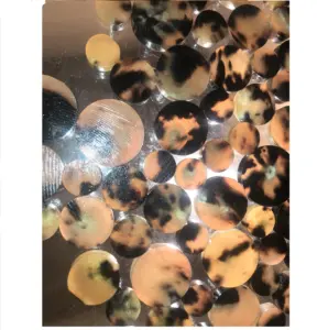 Botón de vástago de color de cuerno de búfalo rosa claro en blanco Botones de vaca y buey de todos los colores para prendas - Product Image 1