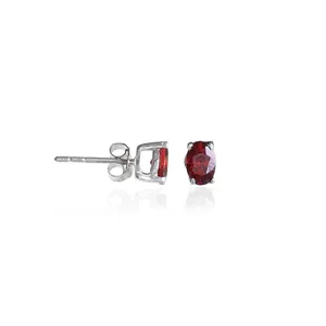 Boucles d'oreilles clous en grenat or blanc et jaune vintage pour femmes, plaqué or 14 carats - Product Image 4