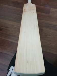 ไม้คริกเก็ตไม้วิลโลว์ทนทานน้ำหนักเบาสำหรับฝึกกีฬาไม้ค้างคาววิลโลว์เกรด1 - Product Image 4