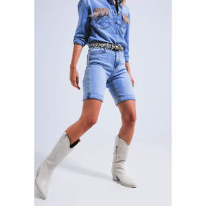 กางเกงยีนส์ขาสั้นสีน้ำเงินกลาง ขอบริมม้วน เอวสูง ลายพิมพ์วินเทจ ทรงตรง หลวม สไตล์สตรีทแวร์ Y2K เทคนิคการซักแบบพิเศษ - Product Image 1