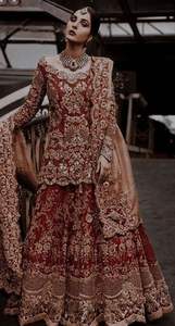 2025 @ Designer et belle broderie lourde sur la robe de mariée Kurta, Lehenga et Dupatta avec perles Dabka ornées de pierres - Product Image 2