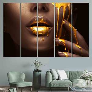 Tableau sur toile Femme Africaine aux Lèvres Dorées : Impression Abstraite pour Décoration Murale, Lot de 5 Toiles - Product Image 1