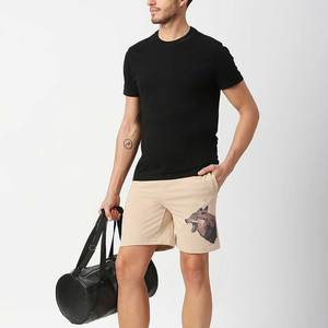 Shorts en coton beige pour homme avec broderie loup, logo personnalisé imprimé, taille à cordon de serrage, pantalon court décontracté - Product Image 6