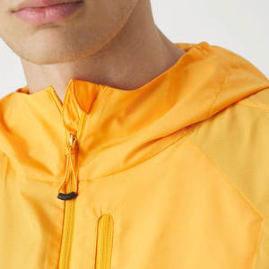 Veste coupe-vent élégante en polyester 100% pour hommes avec col à capuche Saison d'hiver adaptée - Product Image 3