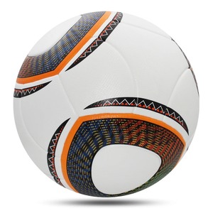 Nouveau ballon de football taille 5 420g Thermocollé Léger Haute qualité Matériel PU Vessie en butyle Haute rétention d'air Extérieur Gazon - Product Image 3
