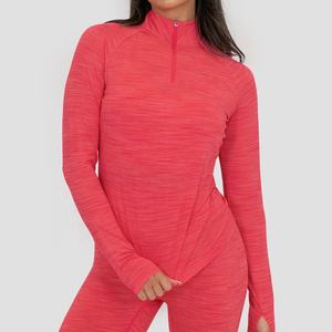 Veste de gymnastique extensible de couleur unie pour femmes en polyester personnalisable avec fermeture à glissière pour l'hiver - Product Image 1