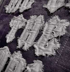 Venta directa Logotipo personalizado Hombres Sudaderas con capucha Fabricantes de ropa desgastada Peso pesado Recortado Gráfico Impreso Patrón Sudadera con capucha Hombre - Product Image 5