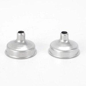 Embudo de Metal Resistente para Transferencia Rápida de Líquidos sin Derrames, Diseño de Base Ancha, Duradero y Confiable para Uso en Cocina y Taller - Product Image 3