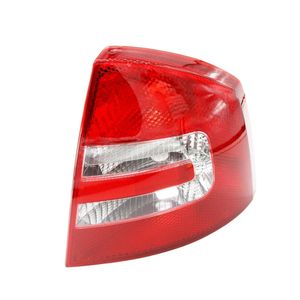 Lentille de feu arrière droit pour Skoda Octavia - Product Image 1