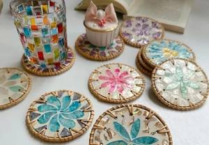 Articles chauds mélange de rotin d'été sous-verres en nacre Style Boho coloré pour la vaisselle de cuisine tapis tissé à la main fabriqué au Vietnam - Product Image 4