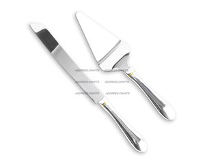 Serveur de gâteau en acier inoxydable 18/8 de style élégant Meilleur design Utilisation de bonne qualité pour la maison Restaurant Serveur de gâteau utilisé au meilleur prix - Product Image 1