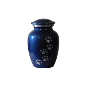 Urnas para mascotas de cremación de aluminio de alta calidad con Peltre estampado de pata y urnas funerarias de Metal con acabado de Color azul para cenizas humanas - Product Image 4