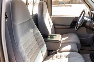 Ford Ranger Splash XLT de 1993, Usada, Sin Reserva, Motor V6, Mayormente de California, Mayormente sin Modificaciones - Product Image 4