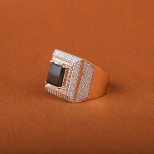 Anillo de diamantes de moissanita de oro sólido de 18kt personalizable, nueva moda, estilo Hip Hop, anillos de moda de Hip Hop de corte princesa para hombres - Product Image 3