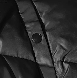 Vestes doudounes coupe-vent Streetwear OEM vestes doudounes d'hiver crop top logo personnalisé fabricant de manteau léger en duvet - Product Image 3