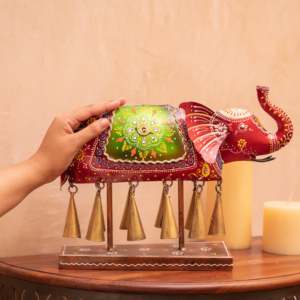 Motif d'éléphant bohème avec 10 clochettes en fer pour les festivités de Diwali - Product Image 1