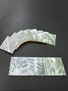 Escamas Cuadradas de Nácar Natural - Azulejos de Nácar Genuinos para la Fabricación de Joyas (10x10mm-50x50mm) - Product Image 4