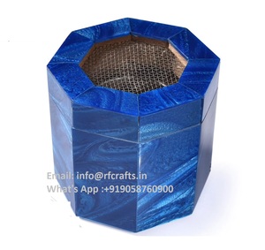 Brûleur en résine en bois arabe classique Medkhan Mubkhar pour Oud Bakhoor avec base à bobine - Product Image 6