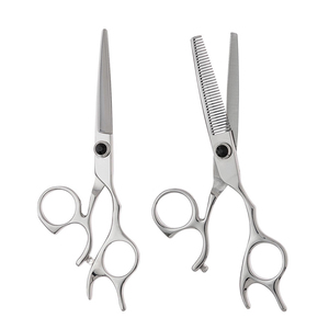 Kit de tijeras de peluquero hecho a medida, tijeras de corte de peluquero y adelgazamiento personalizadas, juego de tijeras de acero inoxidable de 5,5 "con reposapiés - Product Image 2