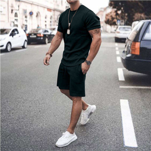 Ensemble de vêtements de sport pour hommes, t-shirt à manches courtes et short en deux pièces, couleurs assorties, tenue de sport d'été, streetwear, vêtements de fitness - Product Image 2