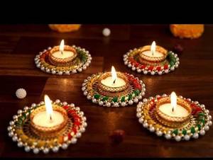 Bougeoir multicolore fait à la main pour Diwali Sangeet cérémonie pendaison de crémaillère Pooja jardin décor Table pièce maîtresse - Product Image 5