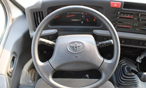 Toyota Coaster 2024 de 30 Plazas con Motor Diésel - Product Image 3