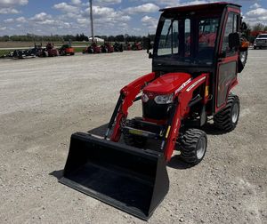 รถแทรกเตอร์ขนาดเล็ก Massey Ferguson GC1723E 40 แรงม้า พร้อมตัวเลือกเกียร์ขับเคลื่อนด้วยเครื่องยนต์ ระบบโหลดอัตโนมัติ และชุดตัดหญ้า - รถแทรกเตอร์สำหรับสนามหญ้า - Product Image 1