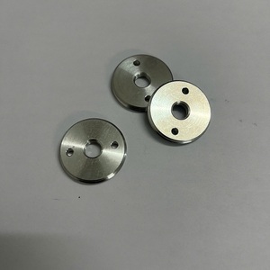 Cylindre en céramique d'alumine sur mesure, goupille de centrage usinée avec précision, fixation industrielle haute résistance, résistante à l'usure, à la flexion et à la découpe - Product Image 3