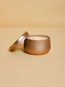 Pot à bougie rond en métal pour centre de table, offrant une lumière élégante pour les dîners - Product Image 4