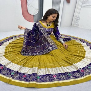 Navratri Special Pure Cotton Lehenga Choli Set con bordado de hilo y trabajo de secuencia Garba Festival Outfit para mujer - Product Image 5