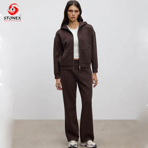 Conjunto Deportivo de Felpa Casual para Mujer con Capucha y Cremallera Personalizada, Nuevo Estilo, Logotipo y Diseño Personalizados, Talla Grande, Servicio OEM de Invierno - Product Image 1