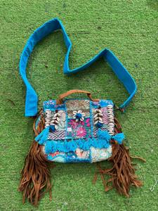 Banjara กระเป๋าสะพายไหล่สไตล์วินเทจสไตล์โบฮีเมียนปักด้วยมือสไตล์อินเดียโบฮีเมียน - Product Image 4