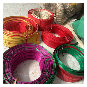 Bandes de bambou colorées Bandes de bambou colorées flexibles pour la fabrication de paniers, l'artisanat, les panneaux de meubles et la décoration Origine Vietnam - Product Image 1