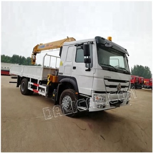 شاحنة هوو 4×2 مع رافعة 8 طن، رافعة <span class=keywords><strong>10</strong></span>-12 طن بذراع مستقيم وتلسكوبي - Product Image 2