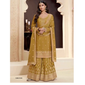 Muy recomendado Salwar Kameez bordado pesado con Diseño de manga elegante disponible a precios asequibles - Product Image 1