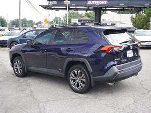 Faible kilométrage 2023 T o o t a R A V -4 Hybrid XLE Premium AWD avec siège en cuir Démarrage à distance Bluetooth XLE Package Toit ouvrant - Product Image 6