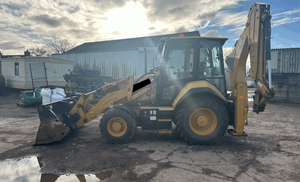 Chargeuse sur pneus CAT 432F d'occasion de 2023, moteur diesel, forte puissance de creusement - Product Image 3
